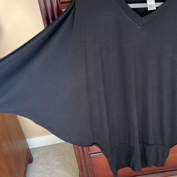 Go Couture Tunic (NWOT) - Picture 8 of 12
